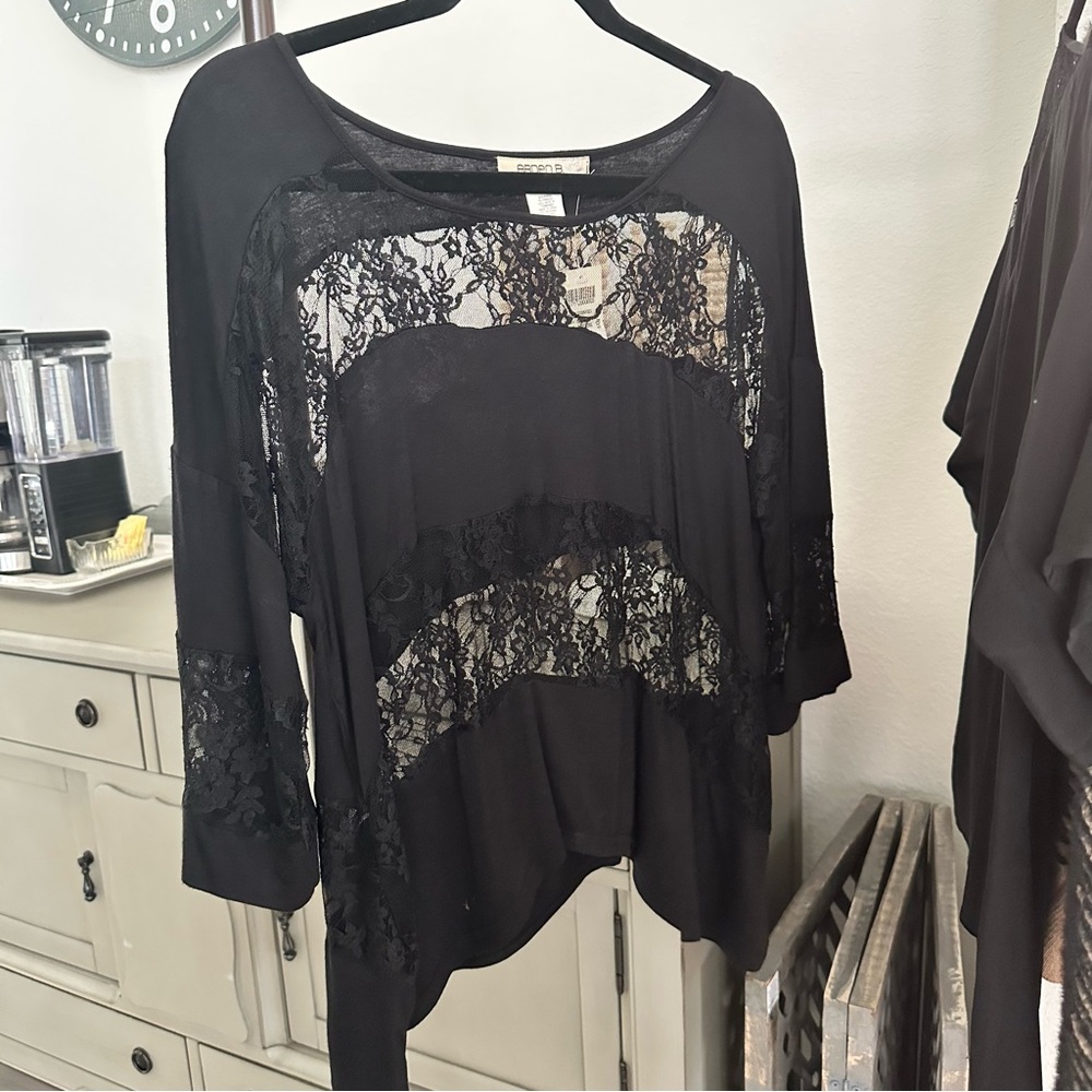 Black lace top